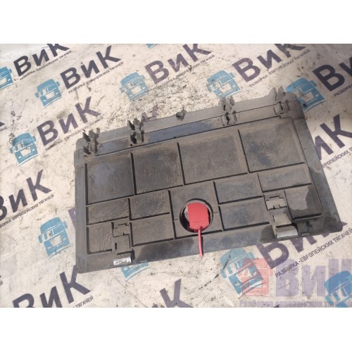 Крышка подножки Mercedes Actros 477903 не ориг. (518)-3