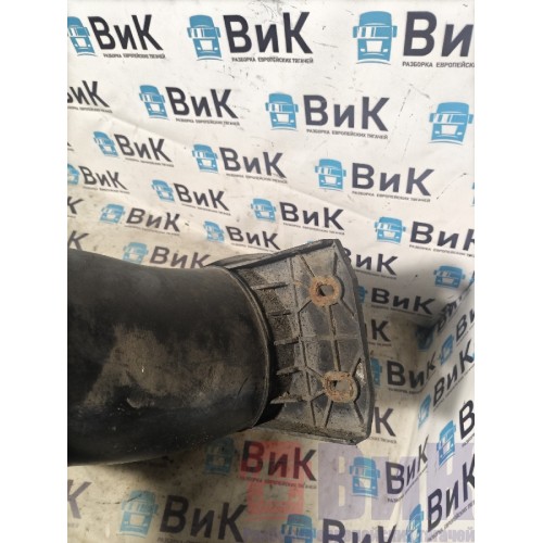 Патрубок воздушного фильтра Mercedes Actros 477903 лодочка (520)-2