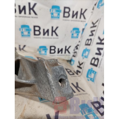 Кронштейн бампера Mercedes Actros 477903 RH (489)-5