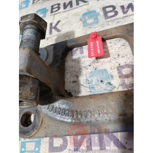 Кронштейн V-образной тяги (чулок) Mercedes Actros 477903 (458)-3