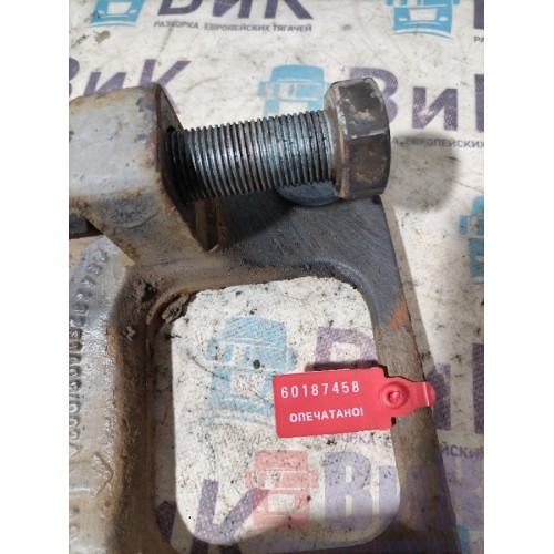 Кронштейн V-образной тяги (чулок) Mercedes Actros 477903 (458)-2