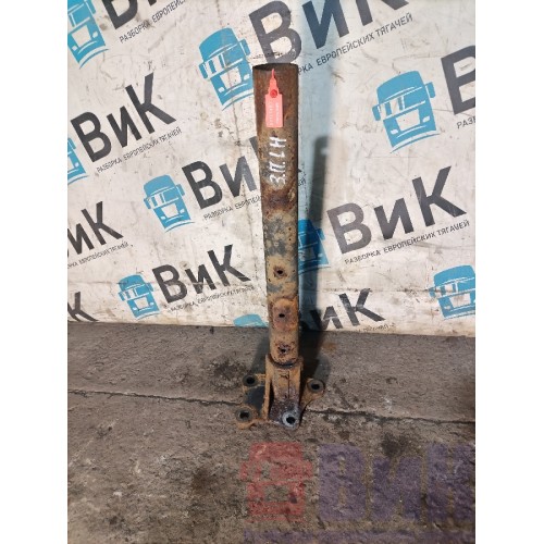 Кронштейн полукрыла (труба) Mercedes Actros 477903 задний передний LH (451)