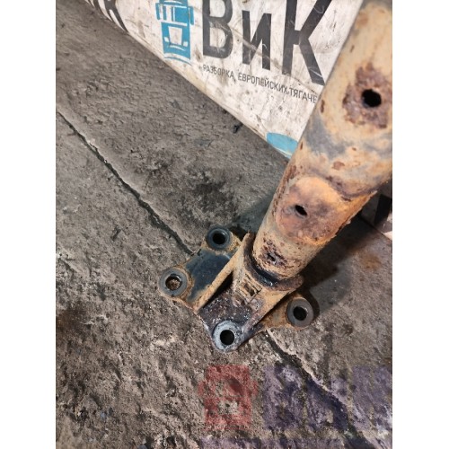 Кронштейн полукрыла (труба) Mercedes Actros 477903 задний передний LH (451)-1