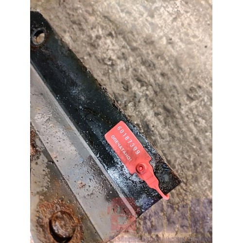 Кронштейн топливного бака Mercedes Actros 477903 57х65 (399)-2