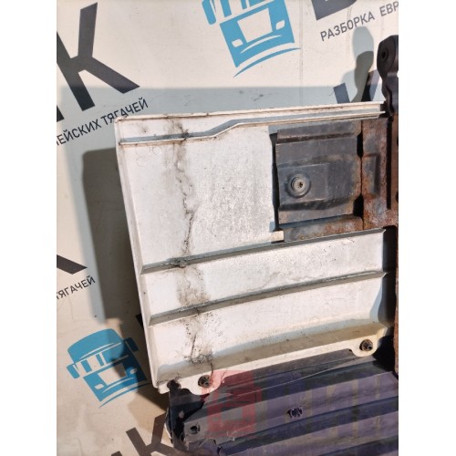 Капот Mercedes Actros 477903 с деф. (391)-5