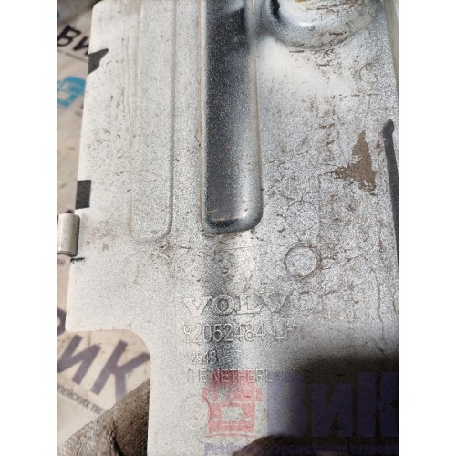 Накладка на корпус фары Volvo FM 666220 LH (389)-2