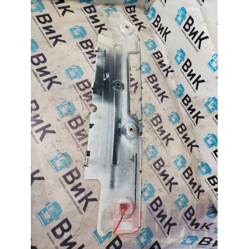 Накладка на корпус фары Volvo FM 666220 LH (389)-3