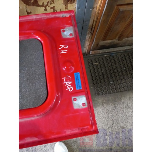 Крышка инструментального ящика DAF 105 004769 без петель RH (210)-2