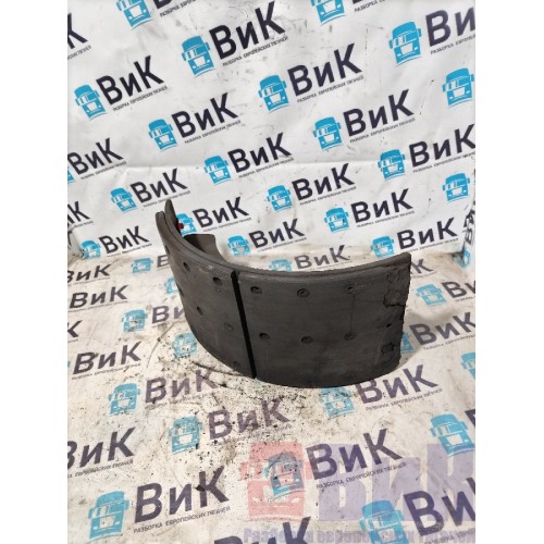 Колодка тормозная Volvo FM 13 666220 передняя бараб.торм. 17см (деф. феродо) (358)