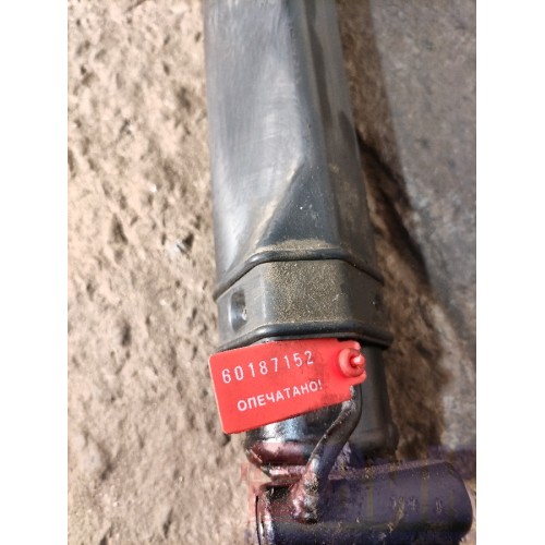 Цилиндр подъема кабины Volvo FM 666220 (152)-3