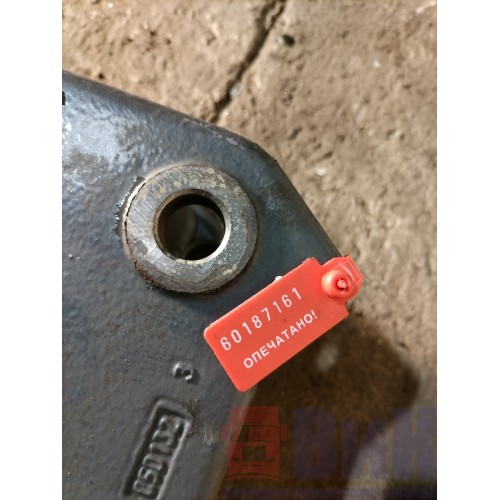 Кронштейн (проставка) ГУРа Volvo FM 666220 (161)-4