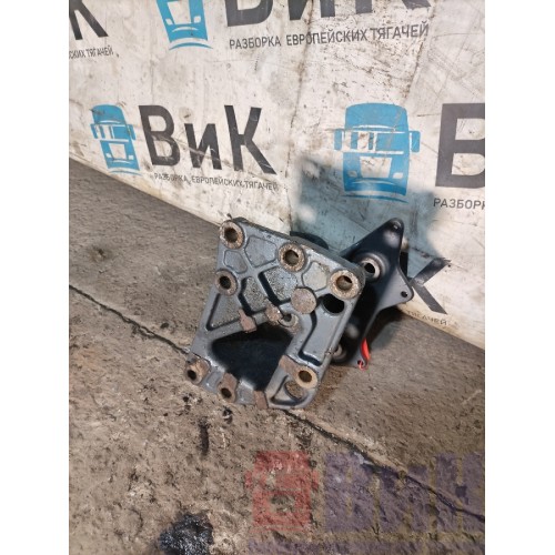 Кронштейн (проставка) ГУРа Volvo FM 666220 (161)-1