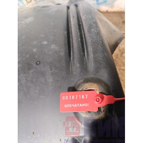 Подкрылок под кабину Volvo FM 666220 RH (167)-2