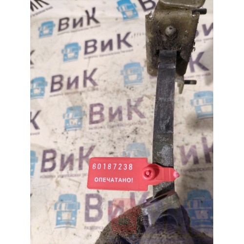 Ограничитель двери Scania 5 LH (238)-1