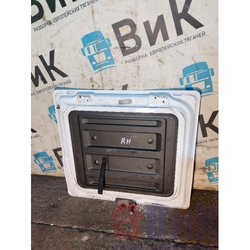 Крышка инструментального ящика MAN TGX 635933 RH (790)-1