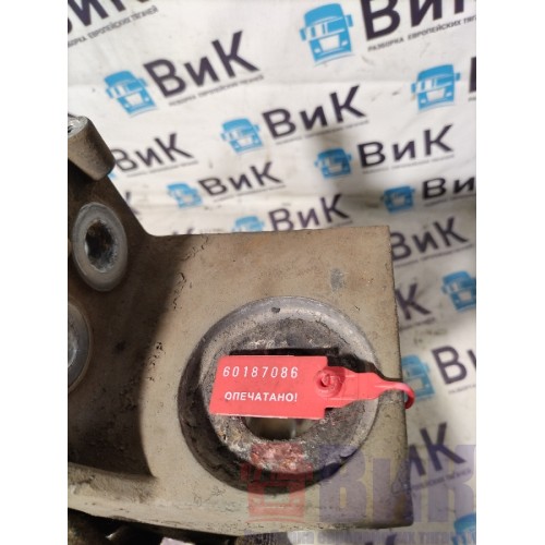 Кронштейн бампера DAF 105 848404 LH (086)-1