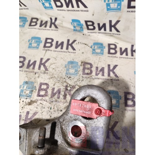 Кронштейн двигателя Volvo FM 666220 D13A RH (003)-2