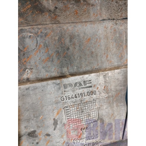 Капот DAF 105 848404 в сборе с жабо и замками (850)-1