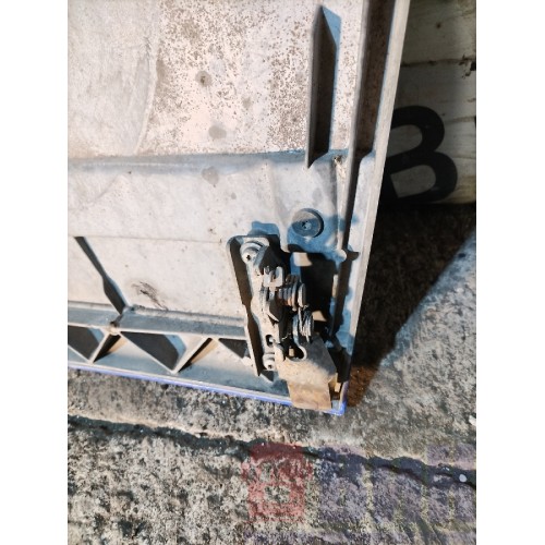 Капот DAF 105 848404 в сборе с жабо и замками (850)-5