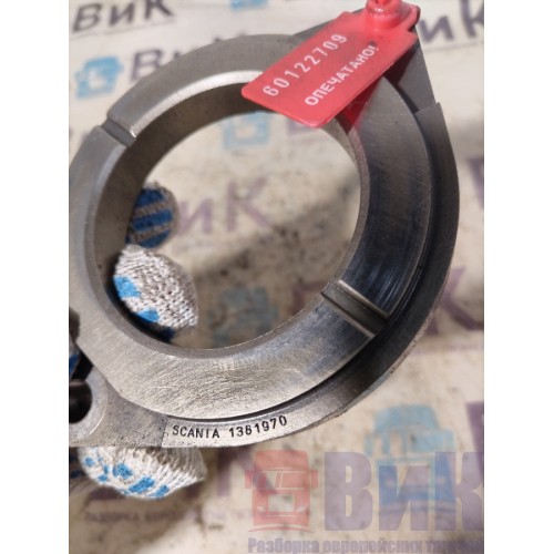 Фланец распредвала направляющий Scania R6 XPI DC13 156776 (709)-2