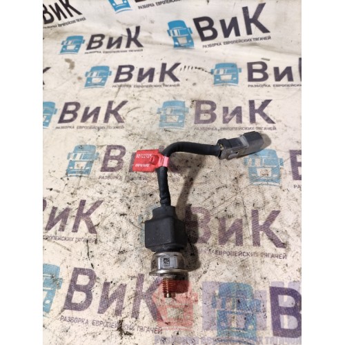 Датчик давления топлива Scania R6 XPI DC13 156776 (720)