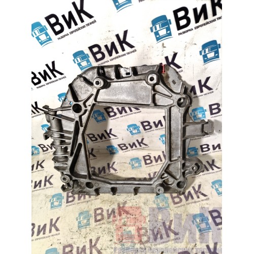 Кронштейн блока управления двигателя Scania R6 XPI DC13 156776 (704)-1