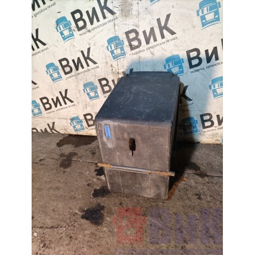 Крышка ящика MAN TGX 581013 с деф. (853)-5