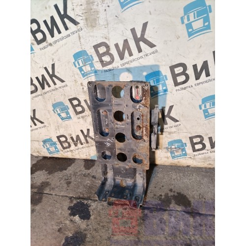 Кронштейн крыла переднего MAN TGX 581013 деф. (566)-2