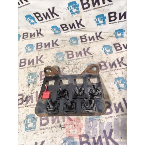 Кронштейн с фитингами под ящик АКБ MAN TGX 581013 (586)-1