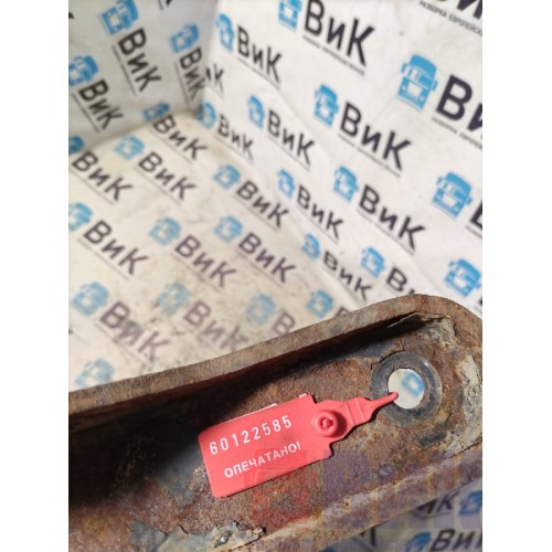 Кронштейн замка кабины MAN TGX 581013 (ржавый) (585)-3