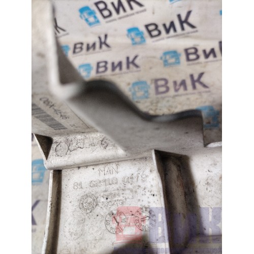 Накладка петли двери MAN TGX 581013 LH (473)-2