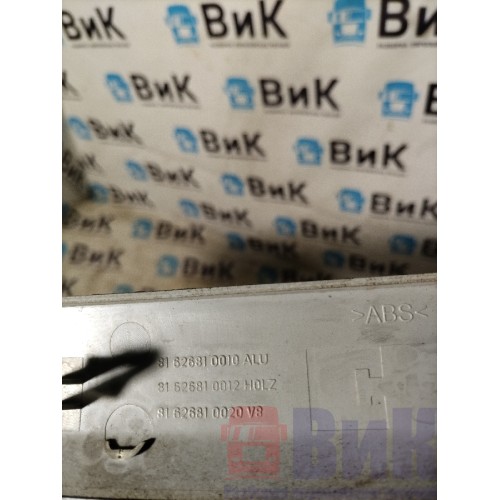 Накладка карты двери MAN TGX 581013 RH (882)-2