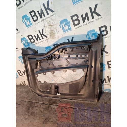 Обшивка (карта) двери MAN TGX 581013 LH деф. (409)-4