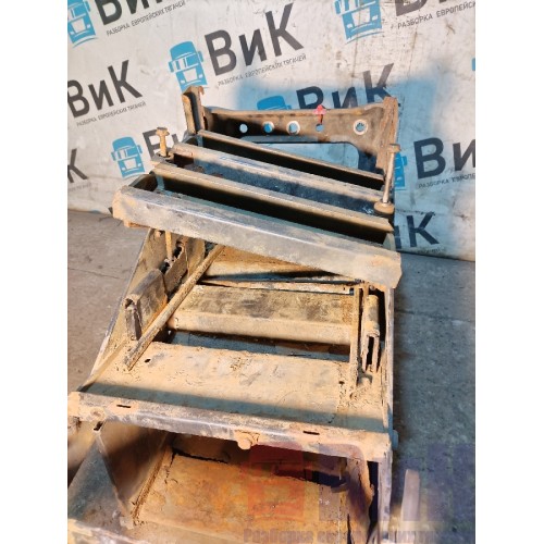 Ящик АКБ MAN TGX 581013 гнил. (334)-5