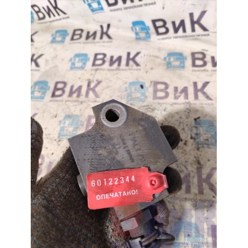 Клапан давления топлива DAF CF85 994388 обратный 5.3bar (344)-3