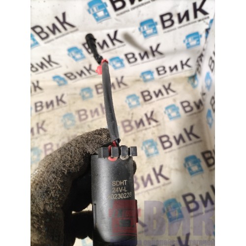 Насос омывателя Sitrak C7H 611827 деф. провода (367)-2