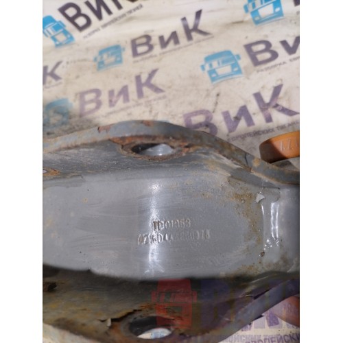 Кронштейн замка кабины Sitrak C7H 611827 (281)-2