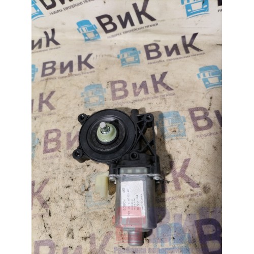 Моторчик стеклоподъемника Sitrak C7H 611827 RH (906)-2