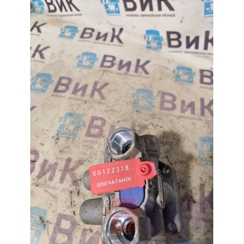 Кран 4-контурный Sitrak C7H 611827 (318)-1