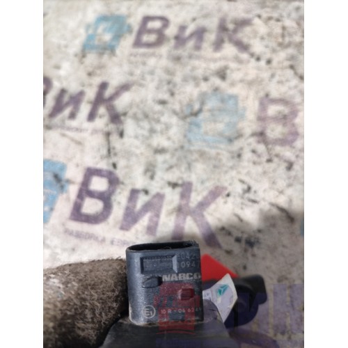 Кран уровня пола Sitrak C7H 611827 с тягой (016)-2