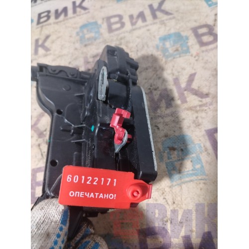 Замок двери Sitrak C7H 611827 LH (171)-4