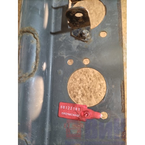 Кронштейн розеток Sitrak C7H 611827 (191)-3