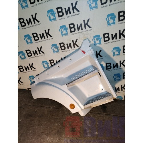 Подножка основная Sitrak C7H 611827 RH с деф-ми (057)