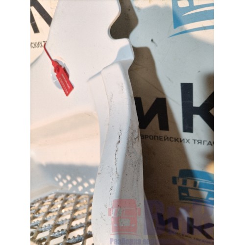 Подножка основная Sitrak C7H 611827 RH с деф-ми (057)-1