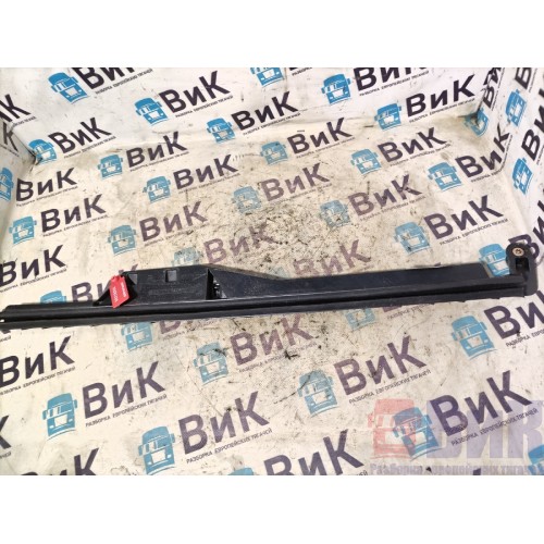 Направляющая стекла Sitrak C7H 611827 RH (000)