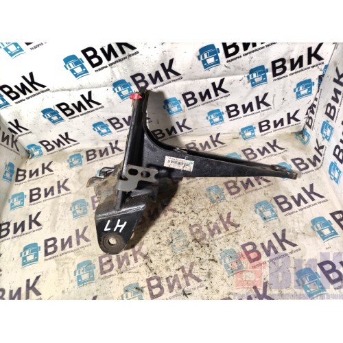 Кронштейн кабины Sitrak C7H 611827 LH (968)