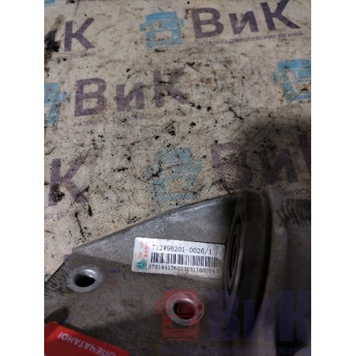 Подушка радиатора Sitrak C7H 611827 RH (934)-2