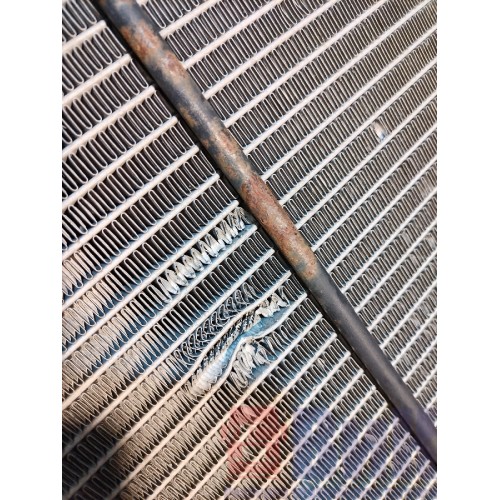 Радиатор основной Scania P114 100034 с деф. (825)-1