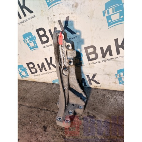 Кронштейн глушителя Renault T 002550 задний (711)