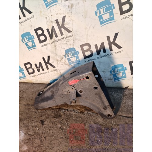 Кронштейн кабины Renault T 002550 задний RH (717)